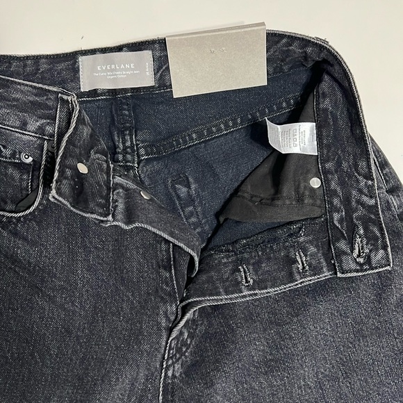 NWT Everlane The 90’s Curvy Cheeky Jeans in Washed Black Size 28 Ankle - Picture 5 of 14